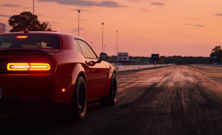 2018 Dodge Challenger SRT Demon Tail Light Wallpapers 450x275 (48)