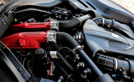 2018 Ferrari Portofino Engine Wallpapers 450x275 (104)