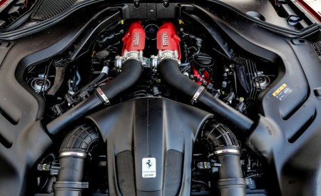 2018 Ferrari Portofino Engine Wallpapers 450x275 (103)