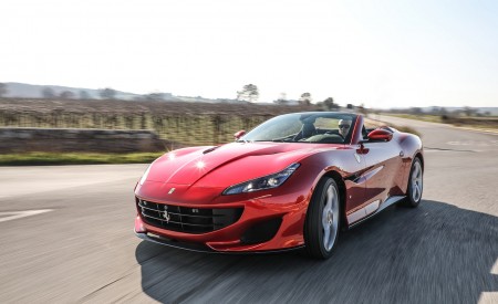 2018 Ferrari Portofino Front Three-Quarter Wallpapers 450x275 (22)