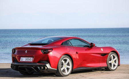 2018 Ferrari Portofino Rear Three-Quarter Wallpapers 450x275 (88)
