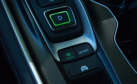 2018 Honda Accord Hybrid Interior Detail Wallpapers 450x275 (40)