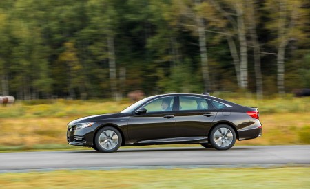 2018 Honda Accord Hybrid Side Wallpapers 450x275 (31)