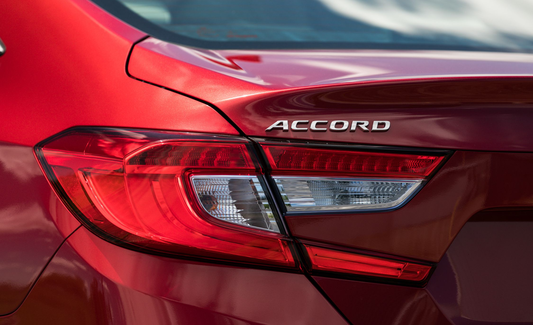 2018 Honda Accord Hybrid Tail Light Wallpapers (9)