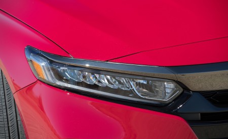 2018 Honda Accord Sport 2.0T Manual Headlight Wallpapers 450x275 (41)