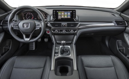 2018 Honda Accord Sport 2.0T Manual Interior Cockpit Wallpapers 450x275 (32)