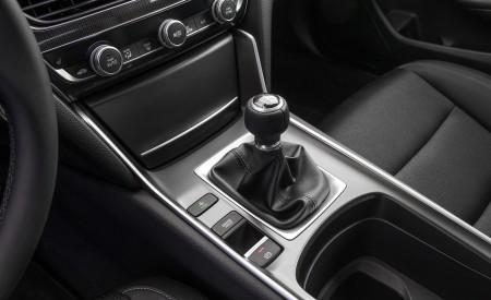 2018 Honda Accord Sport 2.0T Manual Paddle Shifters Wallpapers 450x275 (44)