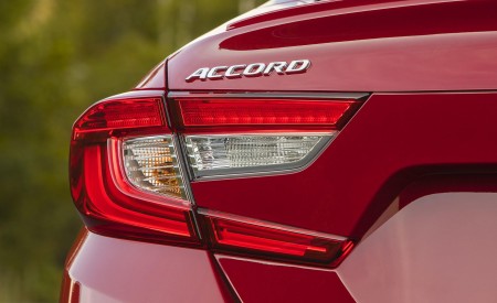 2018 Honda Accord Sport 2.0T Manual Tail Light Wallpapers 450x275 (20)