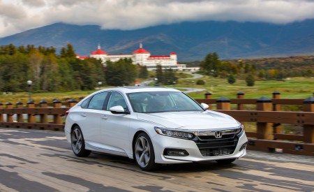 2018 Honda Accord Touring 1.5T Front Wallpapers 450x275 (83)