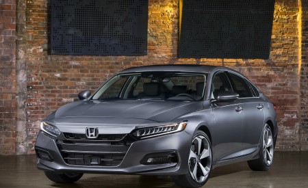 2018 Honda Accord Touring Front Wallpapers 450x275 (101)