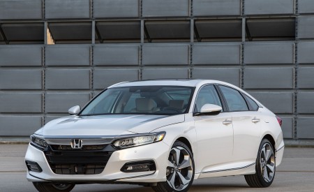 2018 Honda Accord Touring Front Wallpapers 450x275 (96)