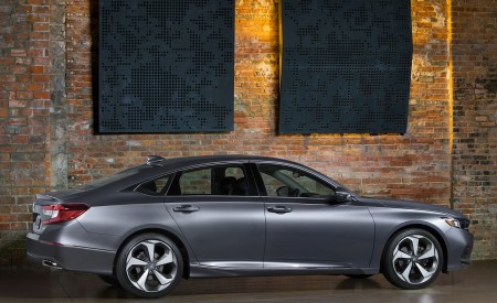 2018 Honda Accord Touring Side Wallpapers 450x275 (103)
