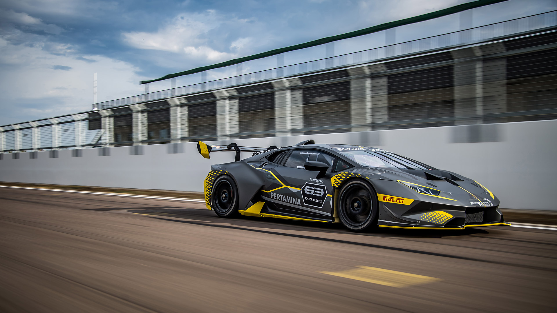 2018 Lamborghini Huracán Super Trofeo EVO Front Three-Quarter Wallpapers (2)