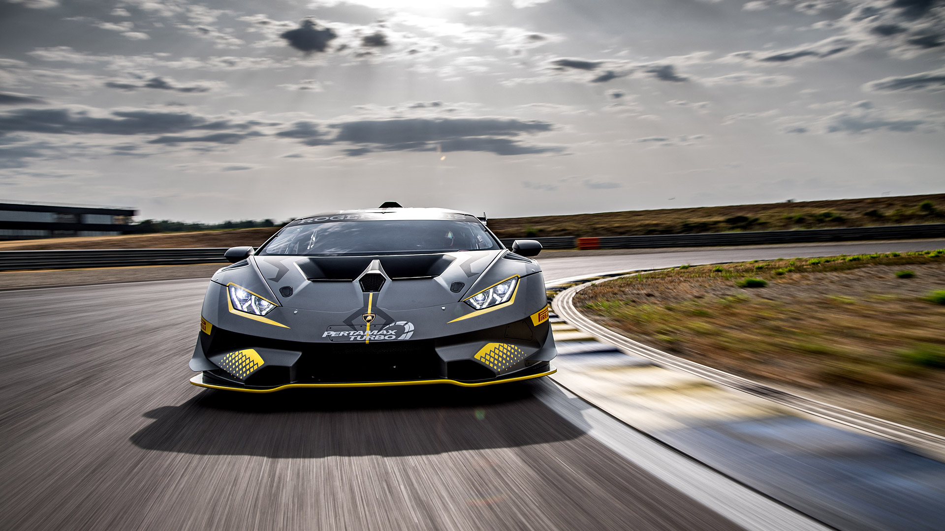 2018 Lamborghini Huracán Super Trofeo EVO Front Wallpapers (3)