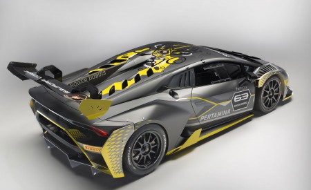 2018 Lamborghini Huracán Super Trofeo EVO Rear Three-Quarter Wallpapers 450x275 (6)