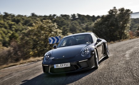 2018 Porsche 911 GT3 with Touring Package Front Wallpapers 450x275 (75)