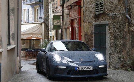 2018 Porsche 911 GT3 with Touring Package Front Wallpapers 450x275 (50)