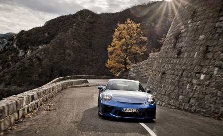 2018 Porsche 911 GT3 with Touring Package Front Wallpapers 450x275 (64)