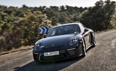 2018 Porsche 911 GT3 with Touring Package Front Wallpapers 450x275 (51)