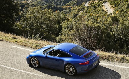 2018 Porsche 911 GT3 with Touring Package Rear Three-Quarter Wallpapers 450x275 (45)