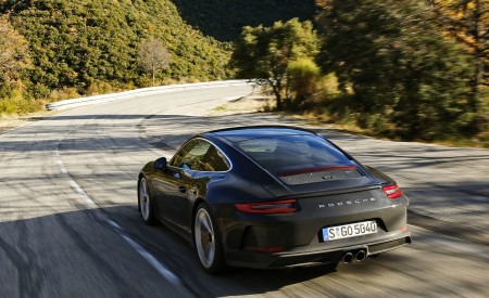 2018 Porsche 911 GT3 with Touring Package Rear Three-Quarter Wallpapers 450x275 (46)