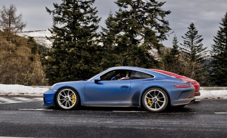 2018 Porsche 911 GT3 with Touring Package Side Wallpapers 450x275 (21)