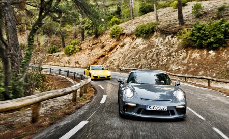 2018 Porsche 911 GT3 with Touring Package and 911 Carrera T Front Wallpapers 450x275 (6)