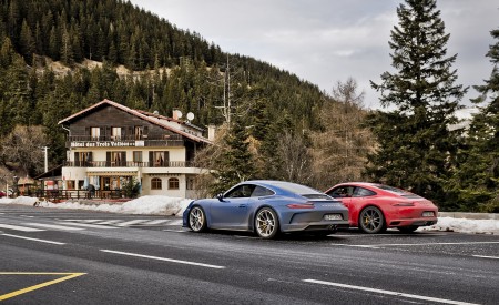 2018 Porsche 911 GT3 with Touring Package and 911 Carrera T Rear Three-Quarter Wallpapers 450x275 (37)