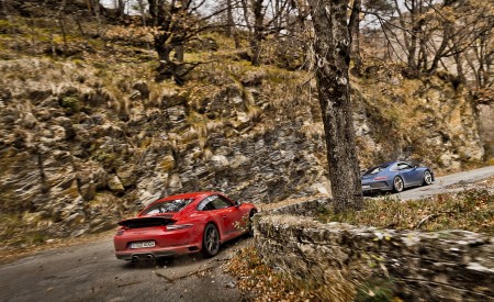2018 Porsche 911 GT3 with Touring Package and 911 Carrera T Rear Three-Quarter Wallpapers 450x275 (25)