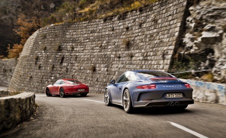 2018 Porsche 911 GT3 with Touring Package and 911 Carrera T Rear Three-Quarter Wallpapers 450x275 (38)