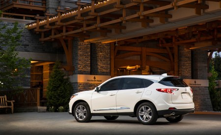 2019 Acura RDX Rear Three-Quarter Wallpapers 450x275 (155)