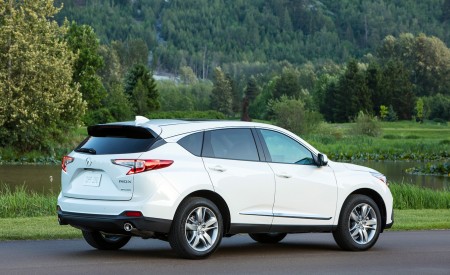 2019 Acura RDX Rear Three-Quarter Wallpapers 450x275 (151)