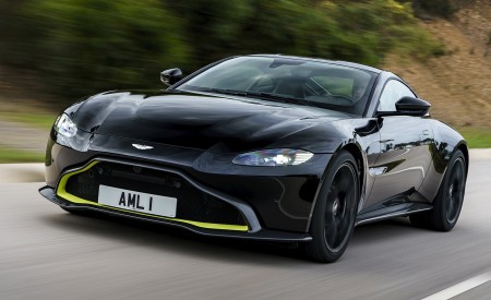 2019 Aston Martin Vantage (Onyx Black) Front Three-Quarter Wallpapers 450x275 (32)