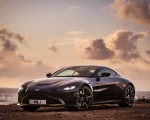 2019 Aston Martin Vantage (Onyx Black) Front Three-Quarter Wallpapers 150x120