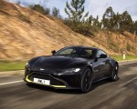 2019 Aston Martin Vantage (Onyx Black) Front Three-Quarter Wallpapers 150x120 (7)