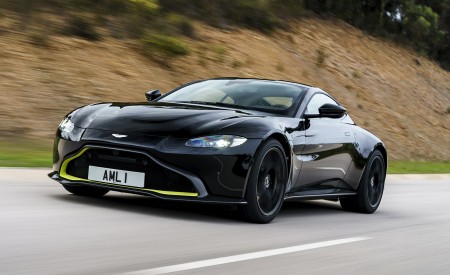 2019 Aston Martin Vantage (Onyx Black) Front Three-Quarter Wallpapers 450x275 (8)