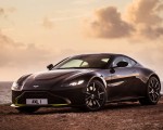 2019 Aston Martin Vantage (Onyx Black) Front Three-Quarter Wallpapers 150x120