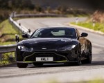 2019 Aston Martin Vantage (Onyx Black) Front Wallpapers 150x120 (10)