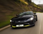 2019 Aston Martin Vantage (Onyx Black) Front Wallpapers 150x120 (16)