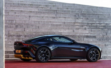 2019 Aston Martin Vantage (Onyx Black) Side Wallpapers 450x275 (84)