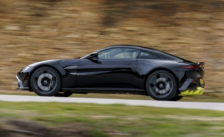 2019 Aston Martin Vantage (Onyx Black) Side Wallpapers 450x275 (55)