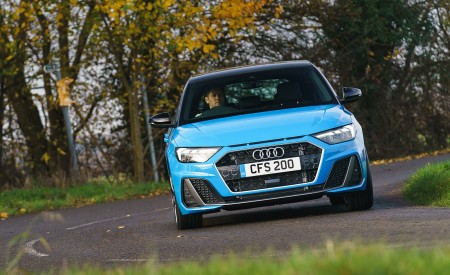 2019 Audi A1 Sportback 30 TFSI S-Line (UK-Spec) Front Wallpapers 450x275 (64)