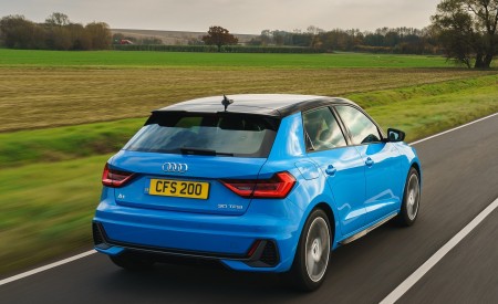 2019 Audi A1 Sportback 30 TFSI S-Line (UK-Spec) Rear Three-Quarter Wallpapers 450x275 (74)