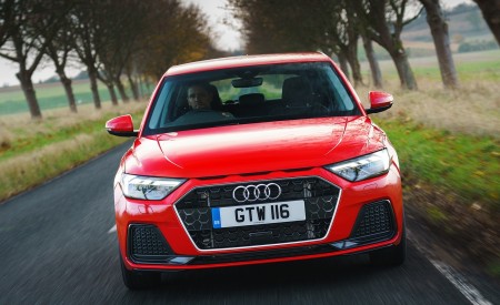 2019 Audi A1 Sportback 30 TFSI (UK-Spec) Front Wallpapers 450x275 (9)