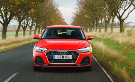 2019 Audi A1 Sportback 30 TFSI (UK-Spec) Front Wallpapers 450x275 (2)