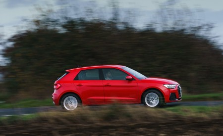 2019 Audi A1 Sportback 30 TFSI (UK-Spec) Side Wallpapers 450x275 (32)