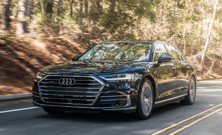 2019 Audi A8 (US-Spec) Front Three-Quarter Wallpapers 450x275 (2)