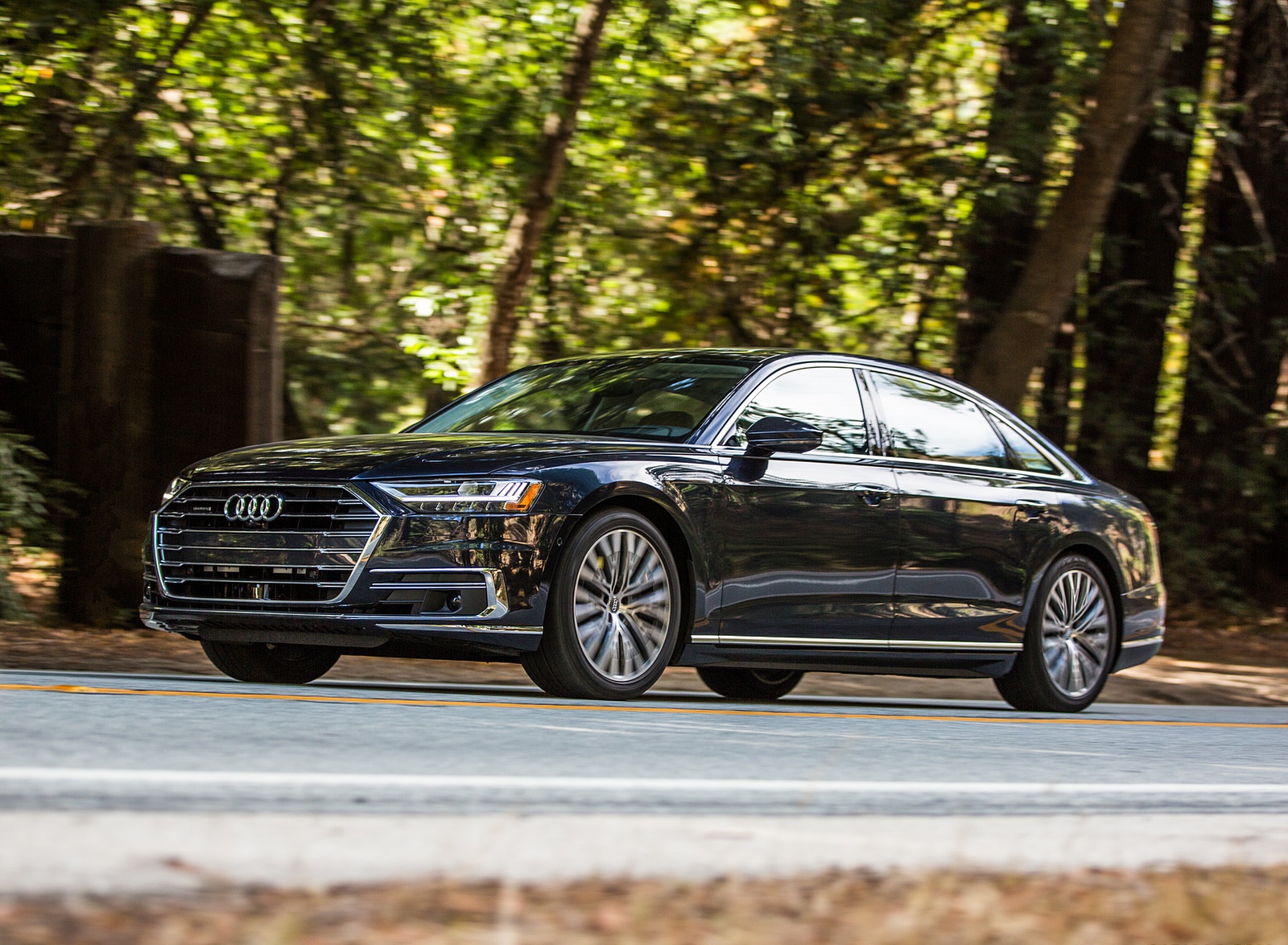 2019 Audi A8 (US-Spec) Front Three-Quarter Wallpapers (3)