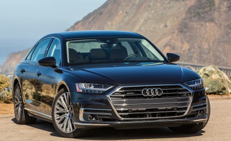 2019 Audi A8 (US-Spec) Front Three-Quarter Wallpapers 450x275 (13)