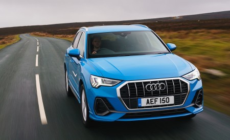 2019 Audi Q3 35 TFSI (UK-Spec) Front Wallpapers 450x275 (5)